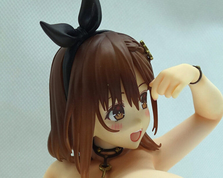 魔改造フィギュア買取 錬金工房ライザリン・シュタウ立ち姿 美少女フィギュア 1/6 完成品