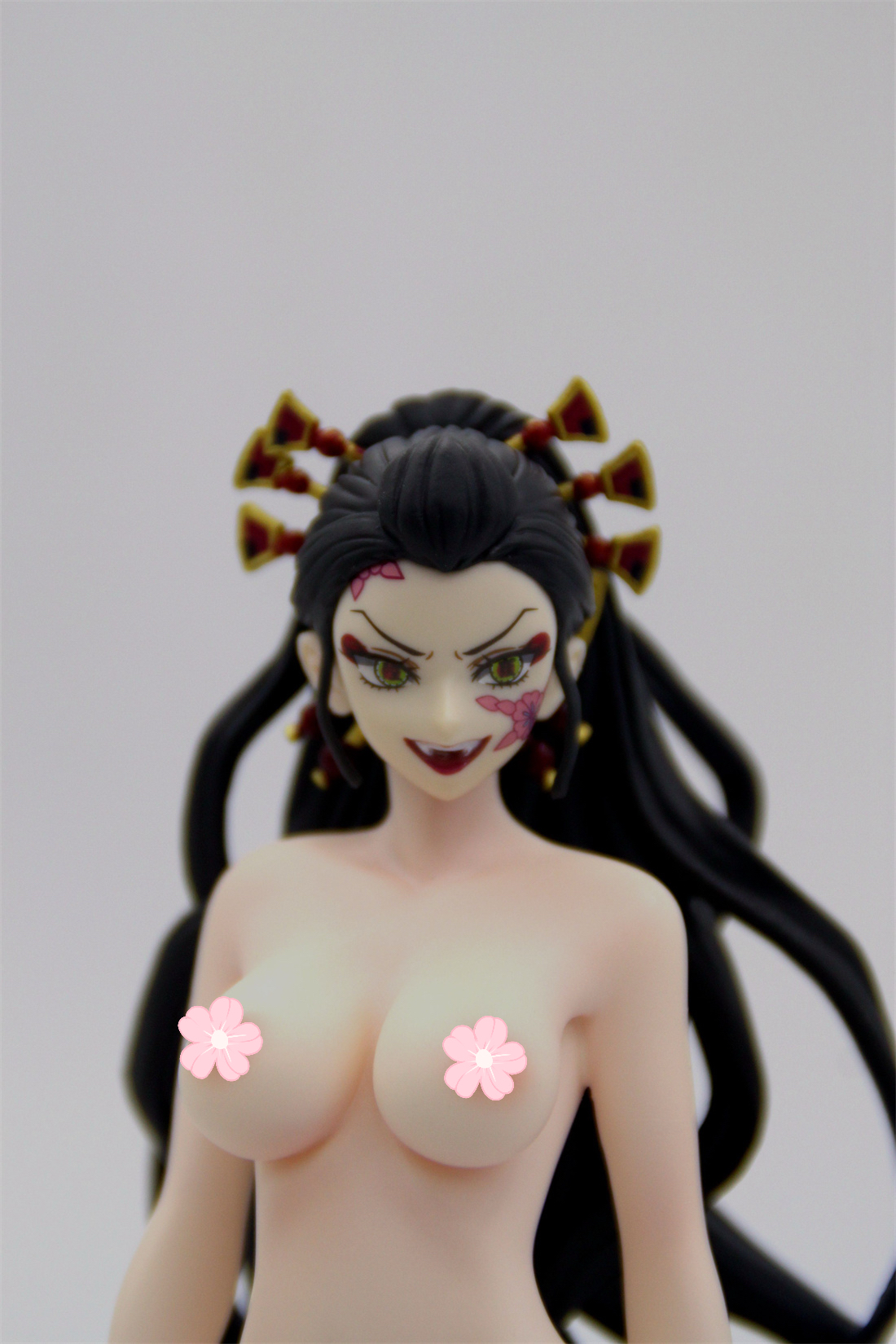 魔改造フィギュア買取  バンプレスト 鬼滅の刃 フィギュア 鬼ノ装 漆ノ型 堕姫 美少女フィギュア 1/6 完成品 