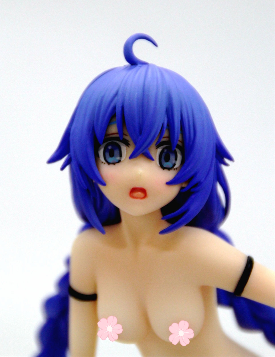 ロキシー魔改造フィギュア｜美少女と魔術の狭間に咲く艶姿の誘惑